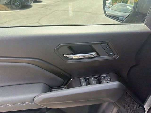 Used 2024 Chevrolet Colorado LT w/ LT Convenience Package II RWD image 6