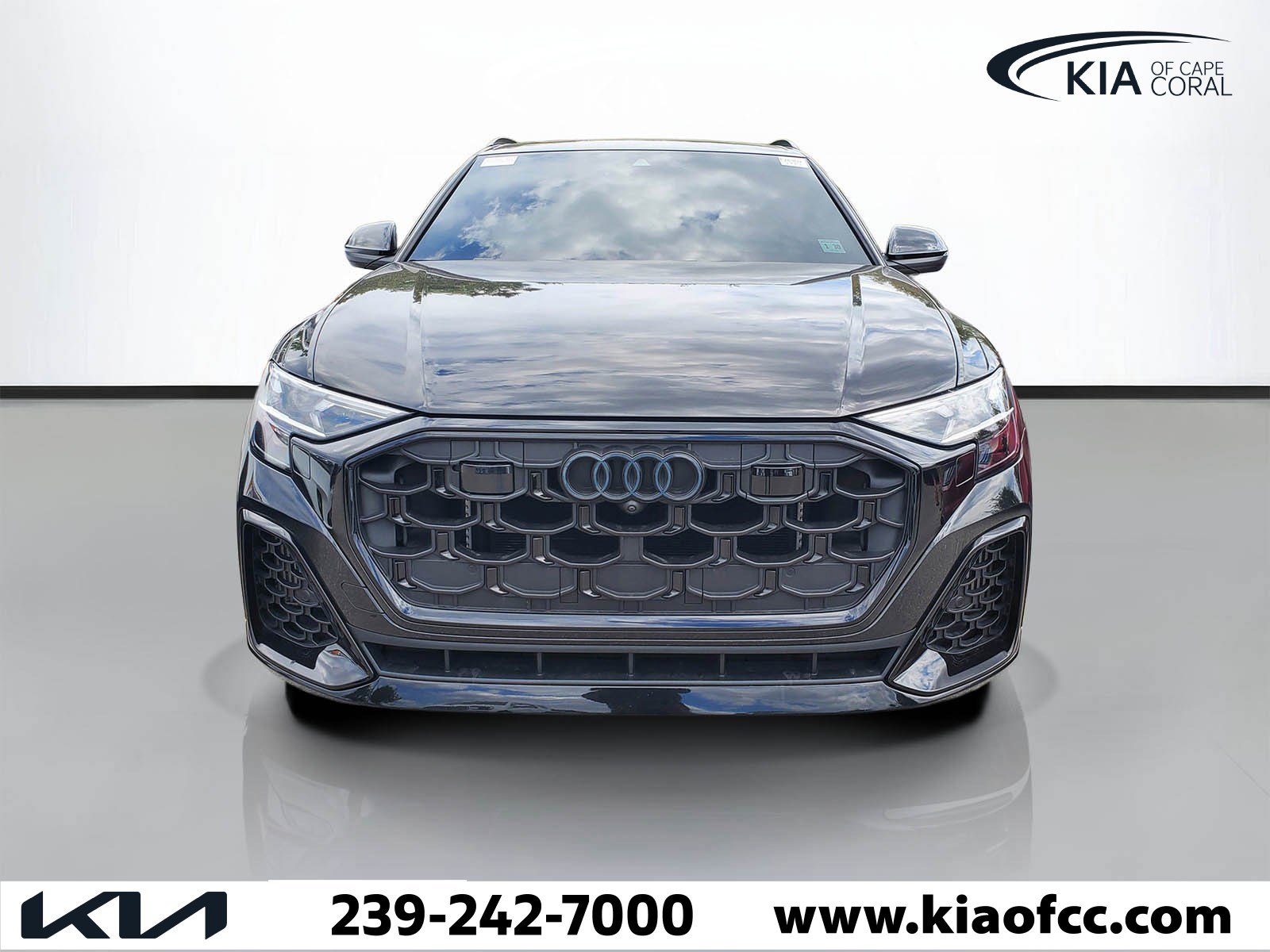 Used 2025 Audi SQ8 Prestige image 2