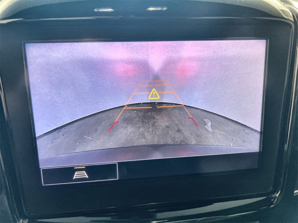 Used 2022 Chevrolet Traverse LT image 22