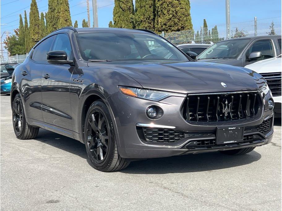 Used 2022 Maserati Levante GT image 3