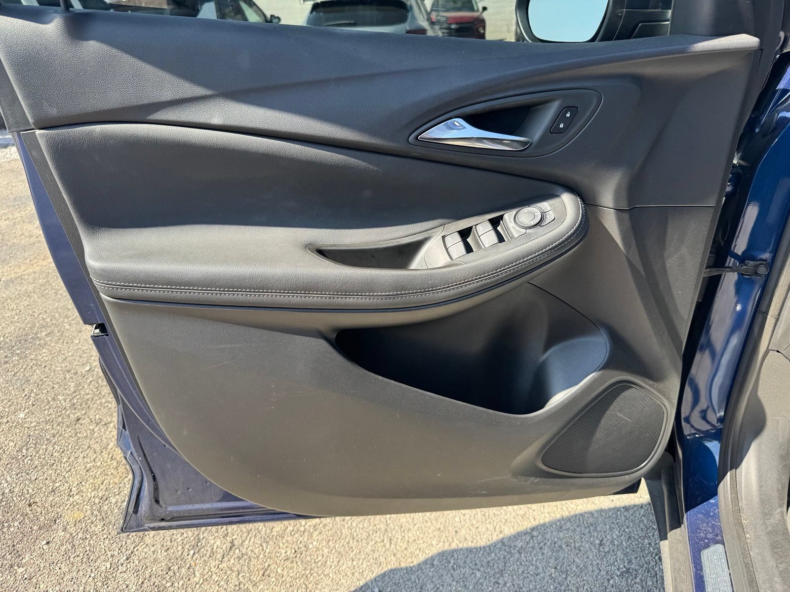 Used 2023 Buick Encore GX Preferred w/ Cold Weather Comfort Package FWD image 10