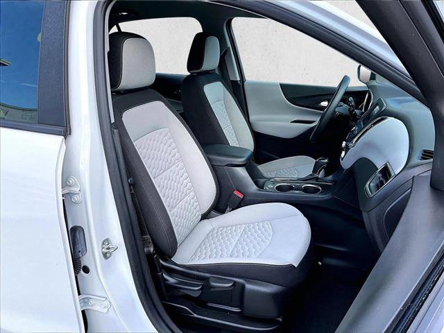 Used 2021 Chevrolet Equinox LS image 9