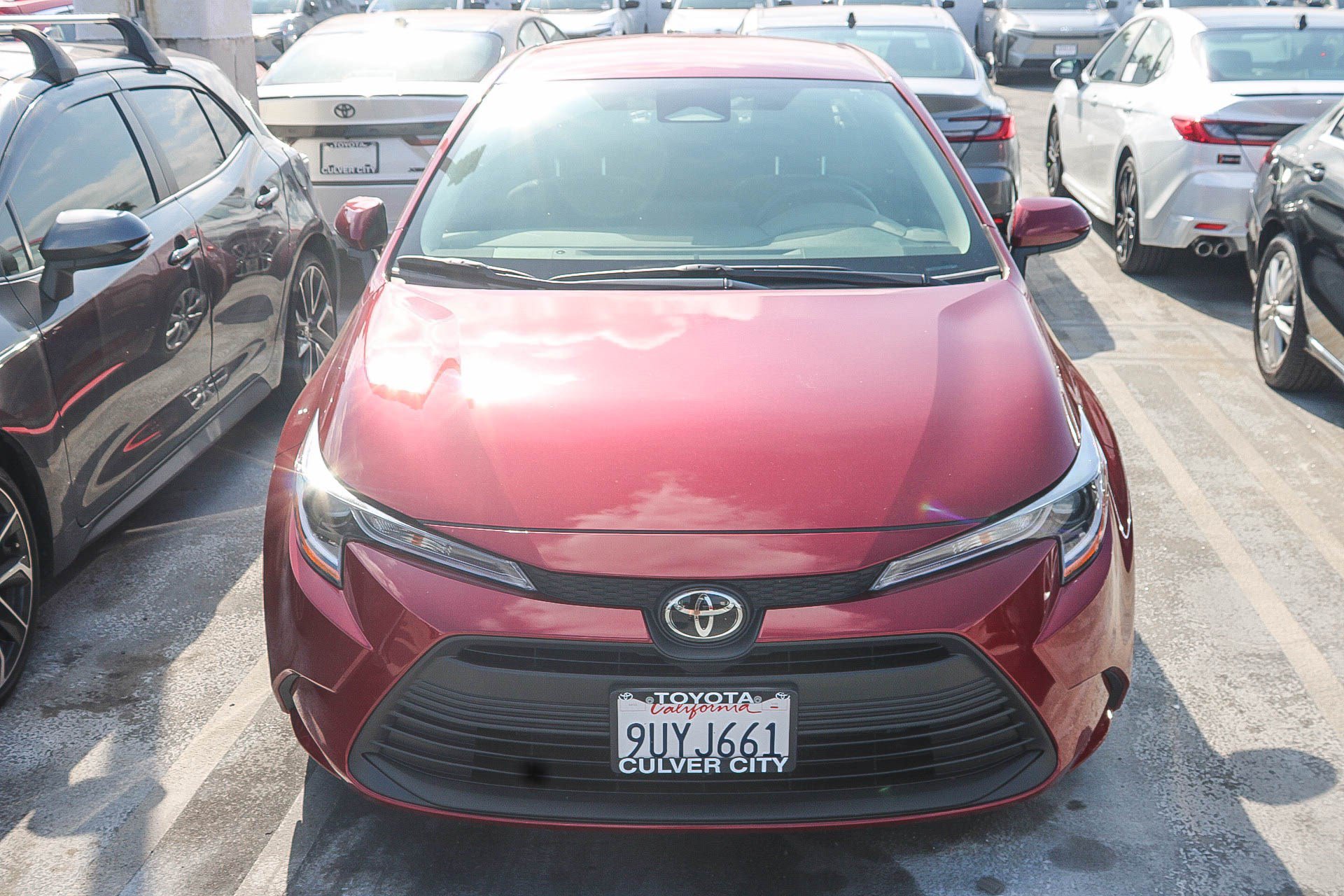 Used 2025 Toyota Corolla LE FWD image 3