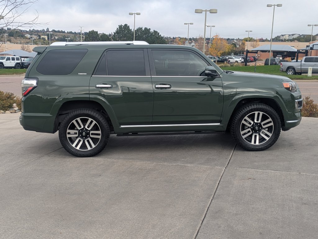 Used 2022 Toyota 4Runner Limited AWD/4WD image 8