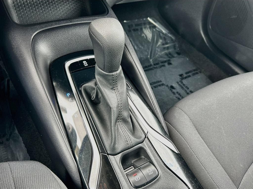 Used 2022 Toyota Corolla LE FWD image 16