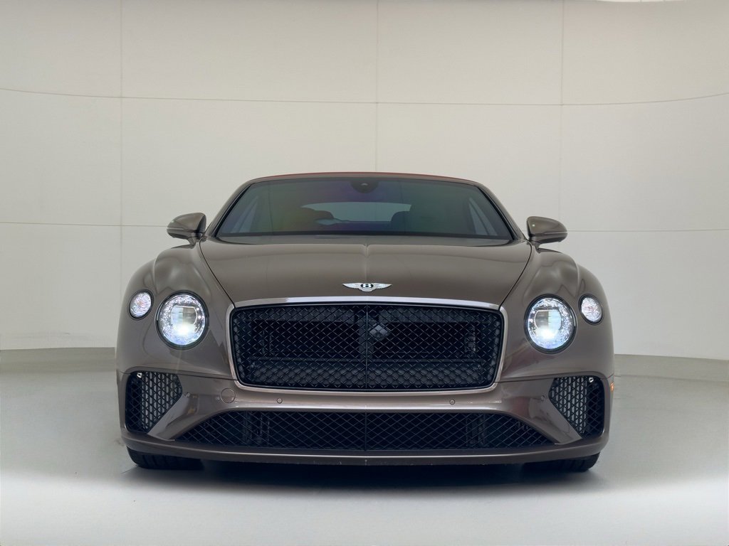 Certified 2024 Bentley Continental GT image 12
