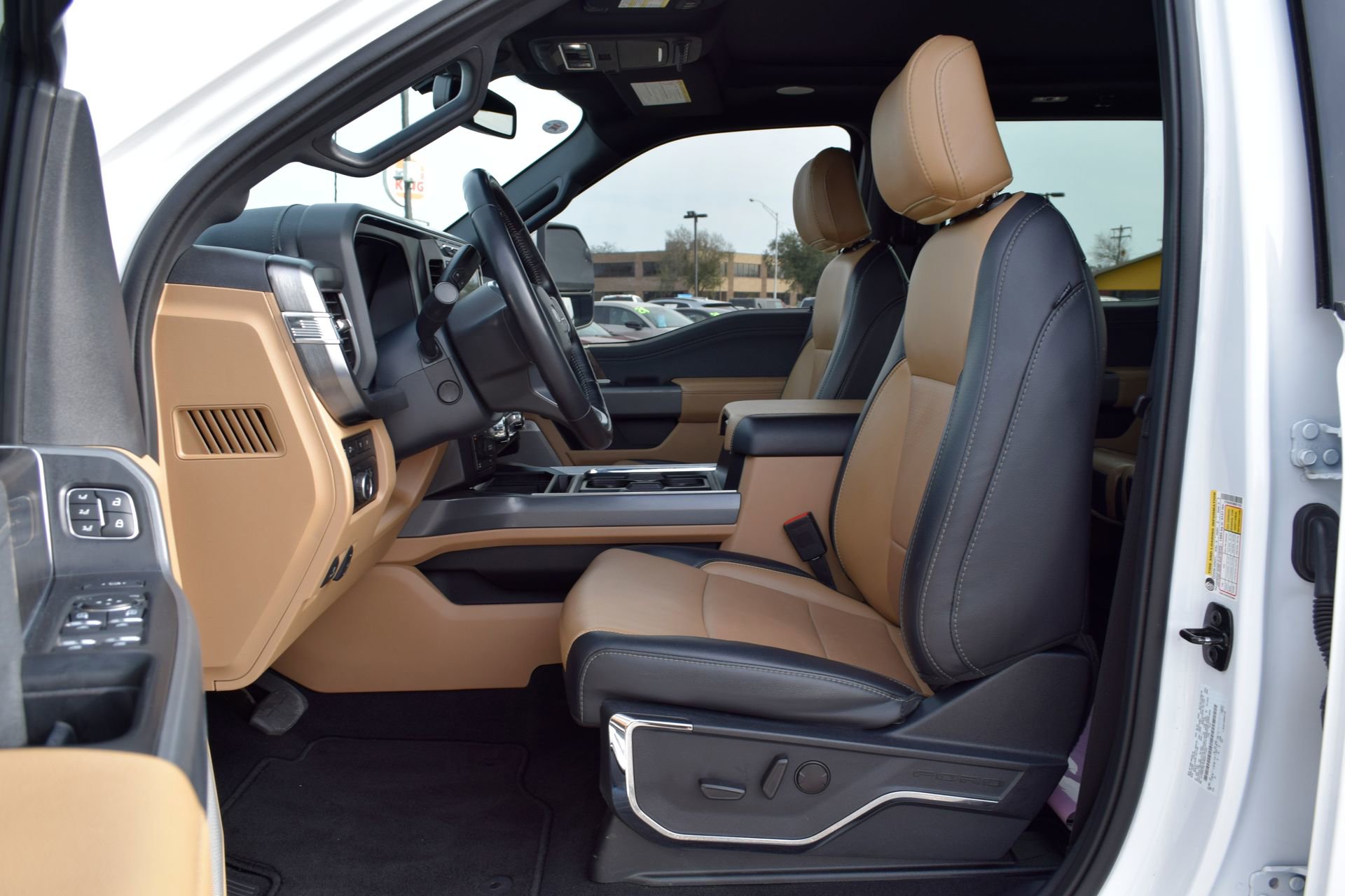 Used 2024 Ford F350 Lariat w/ Lariat Ultimate Package image 18