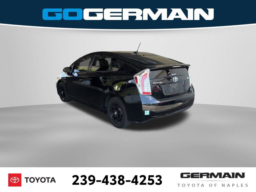 Used 2013 Toyota Prius Four w/ Deluxe Solar Roof Pkg FWD image 4