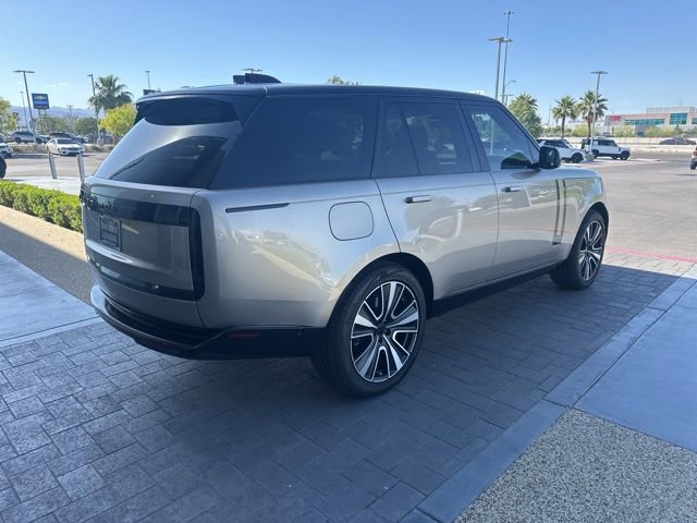 Used 2026 Land Rover Range Rover SE image 5