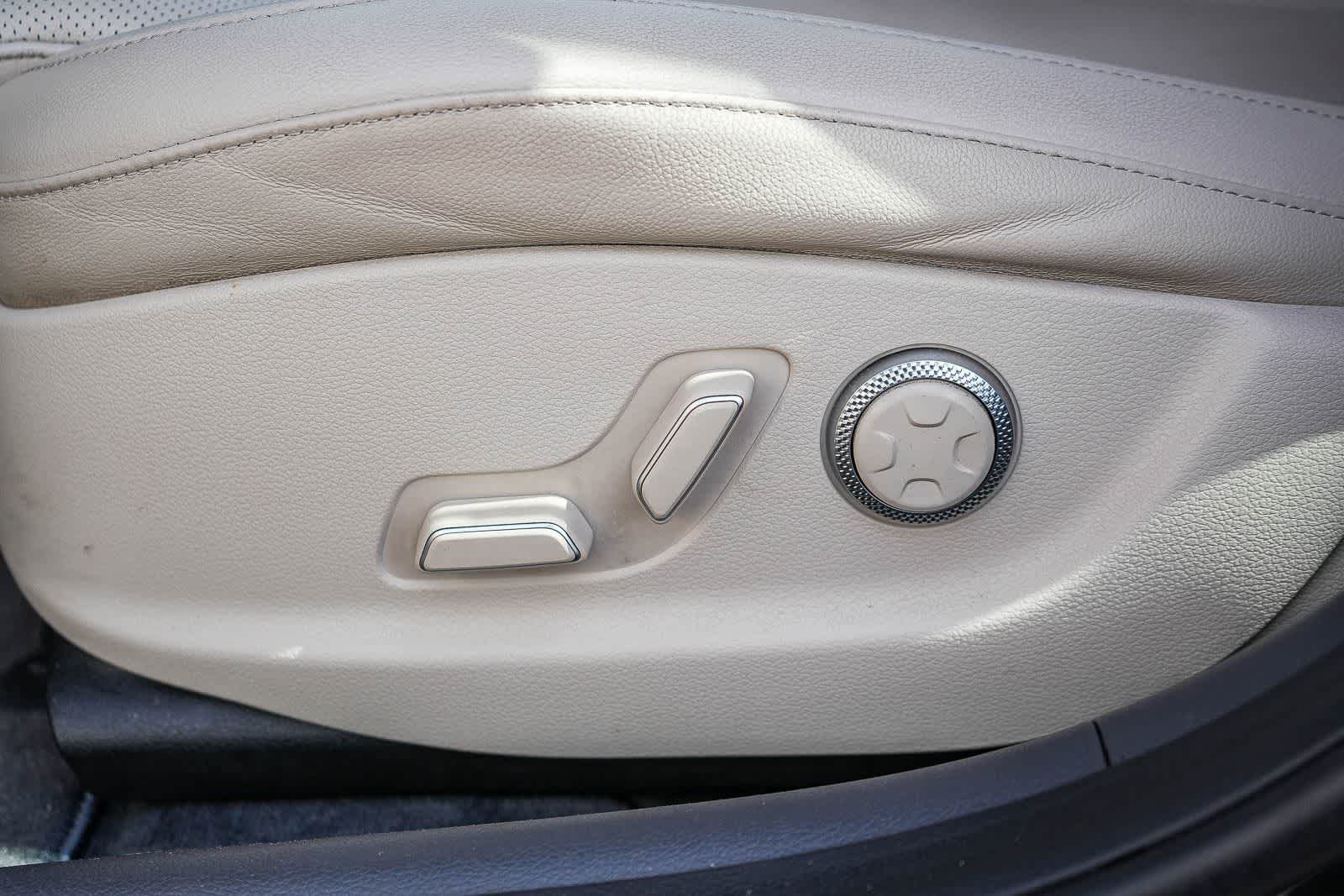 Used 2022 Genesis G80 2.5T RWD image 21
