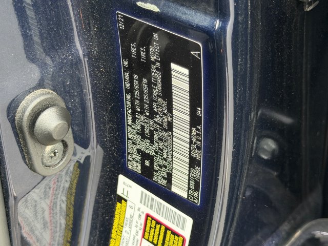 Used 2022 Toyota Highlander LE FWD image 18