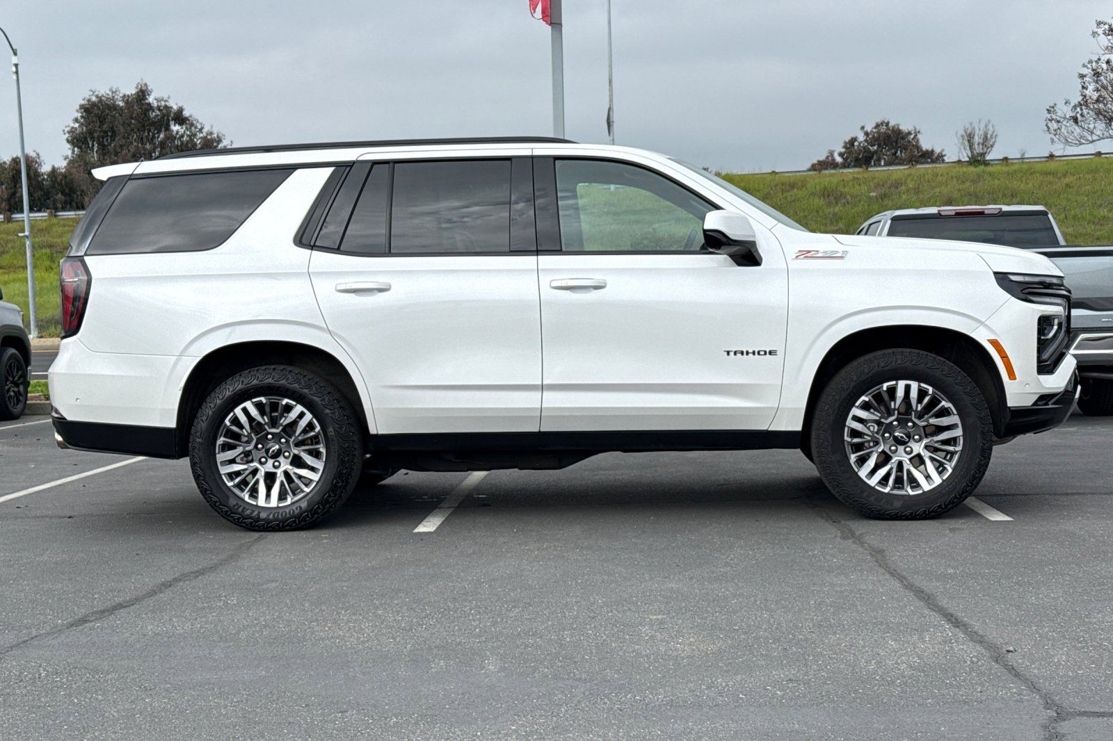 Used 2025 Chevrolet Tahoe Z71 image 3