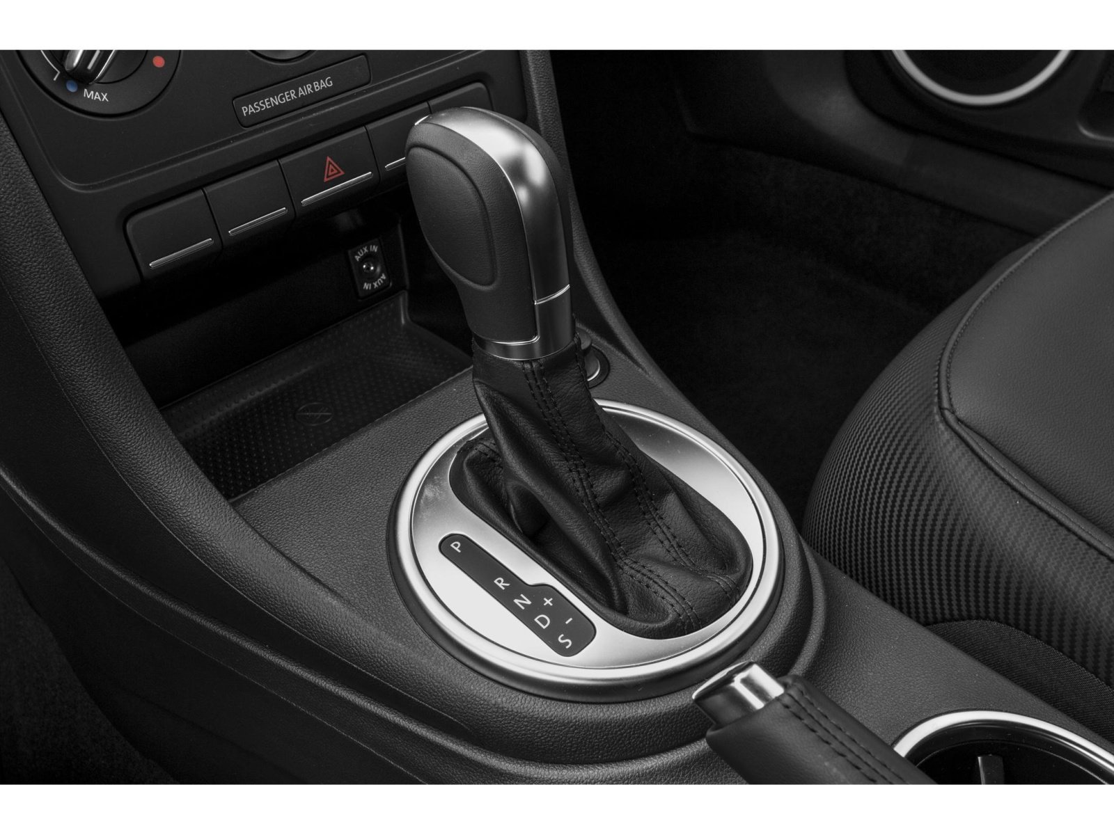 Used 2015 Volkswagen Beetle 1.8T FWD image 8