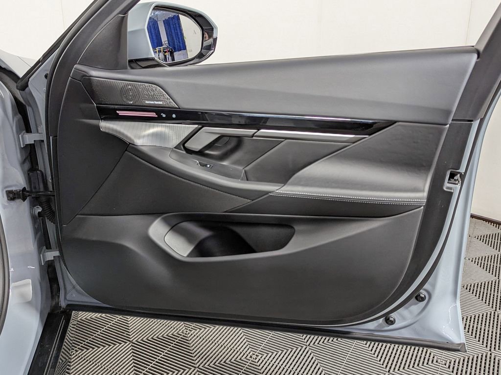 Certified 2024 BMW 530i w/ M Sport Package image 34