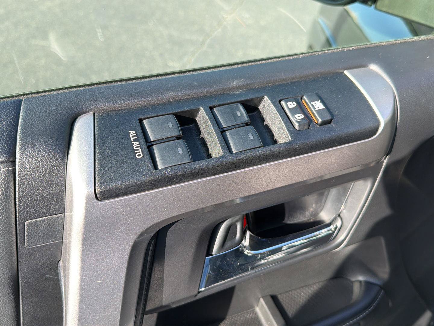 Used 2024 Toyota 4Runner Limited AWD/4WD image 36