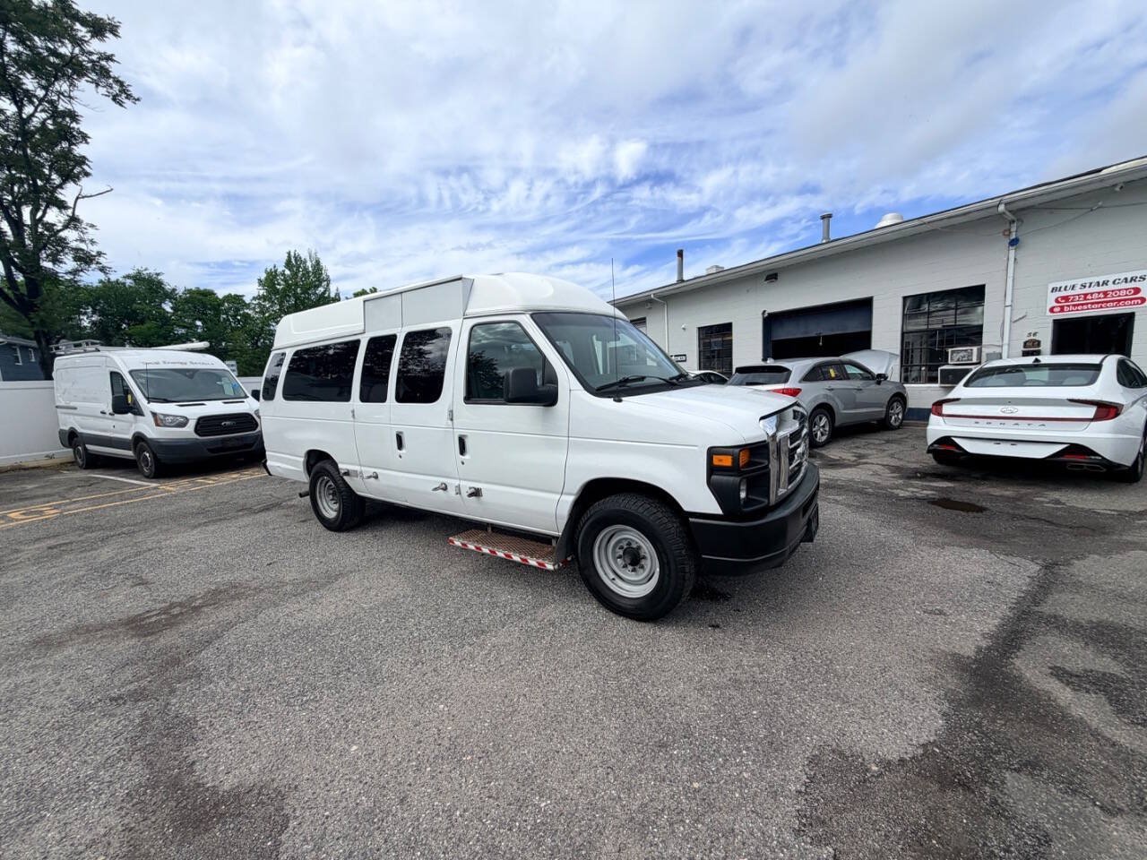 Used 2014 Ford E-250 and Econoline 250 Extended w/ Power Group RWD image 28
