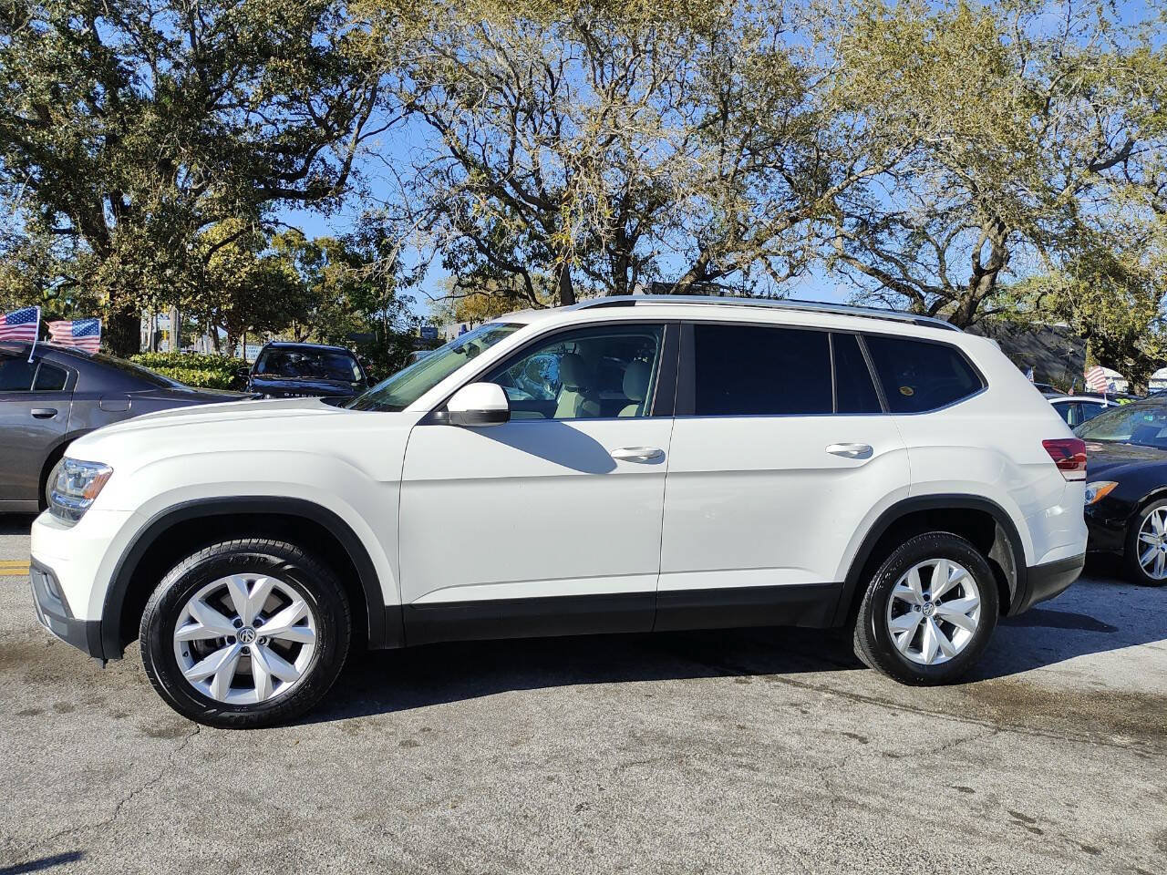 Used 2018 Volkswagen Atlas SE FWD image 4