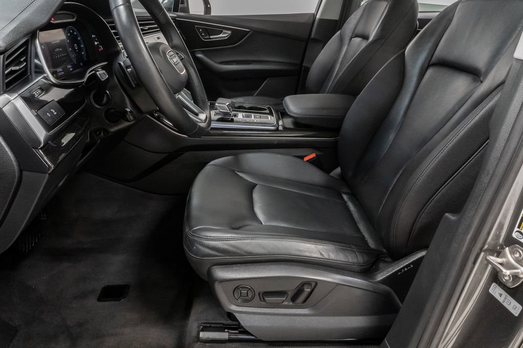 Used 2023 Audi Q7 3.0T Premium w/ Convenience Package image 11