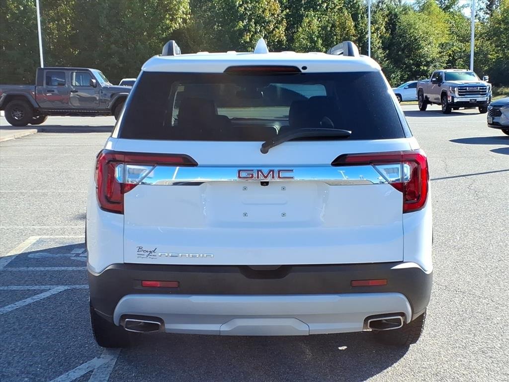 Used 2023 GMC Acadia SLT image 4