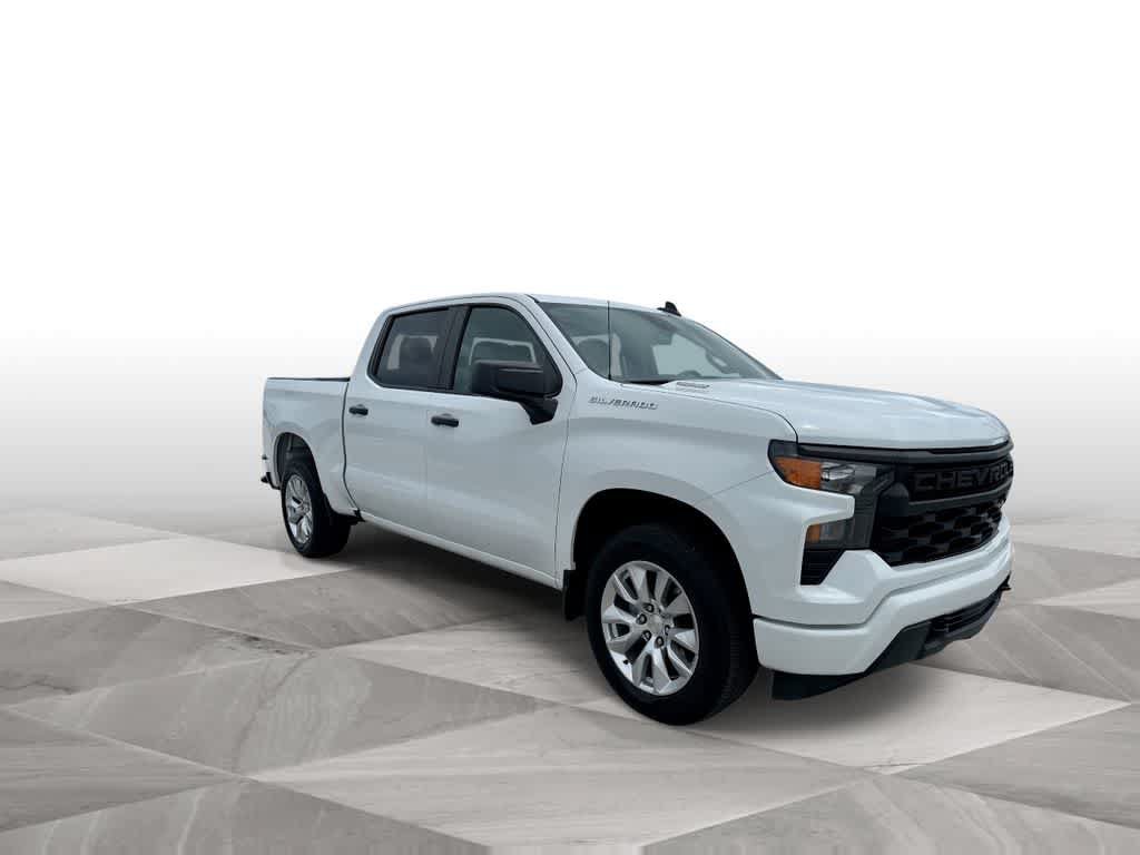 Used 2024 Chevrolet Silverado 1500 Custom RWD image 2