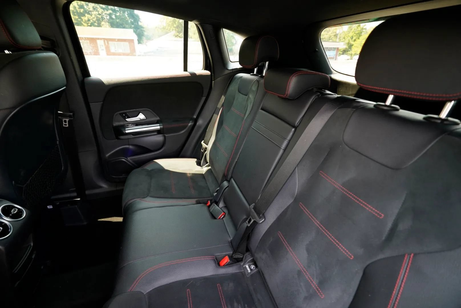 Used 2021 Mercedes-Benz GLA 35 AMG 4MATIC image 29