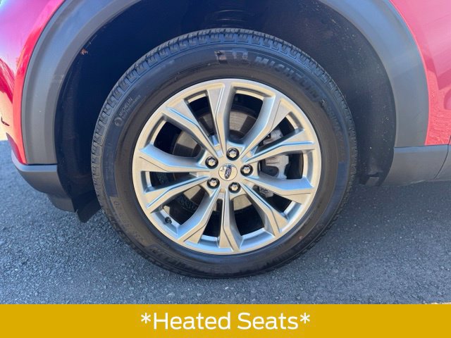 Used 2023 Ford Explorer XLT w/ Equipment Group 202A AWD/4WD image 10