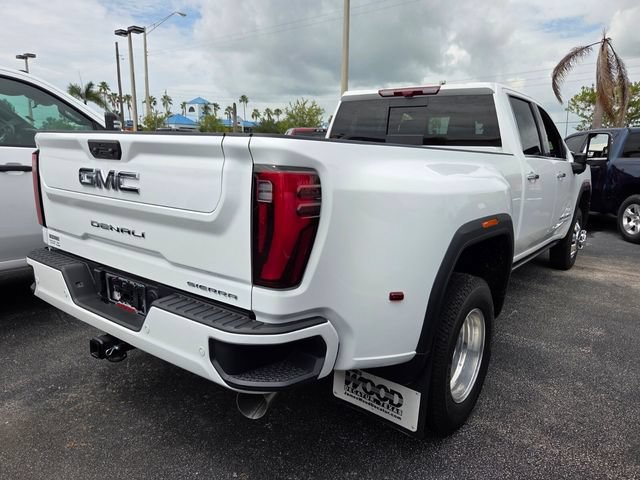 Used 2026 GMC Sierra 3500 Denali Ultimate AWD/4WD image 6