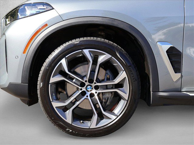 Used 2025 BMW X5 xDrive40i w/ Climate Comfort Package AWD/4WD image 29
