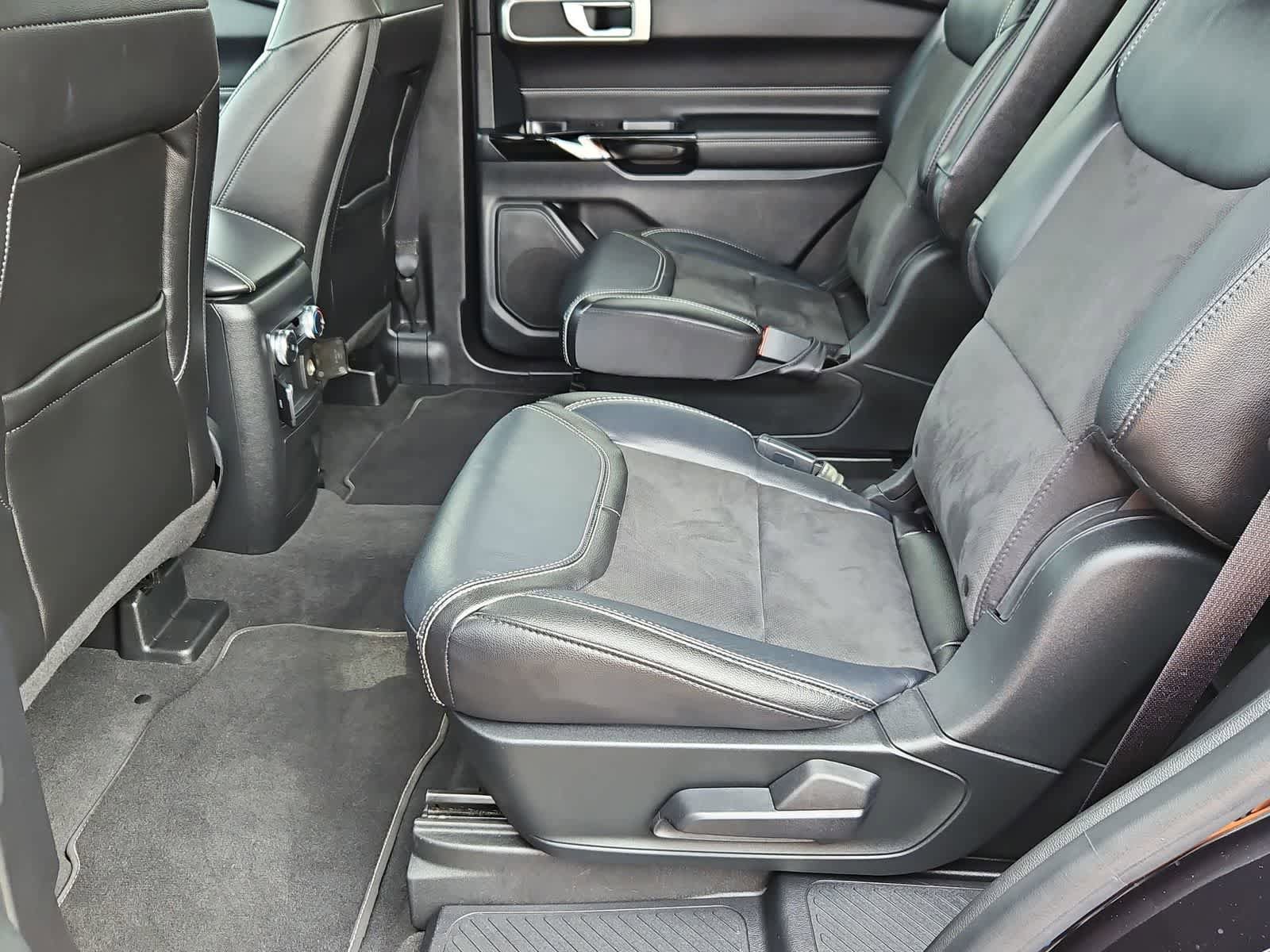 Used 2022 Ford Explorer ST AWD/4WD image 19