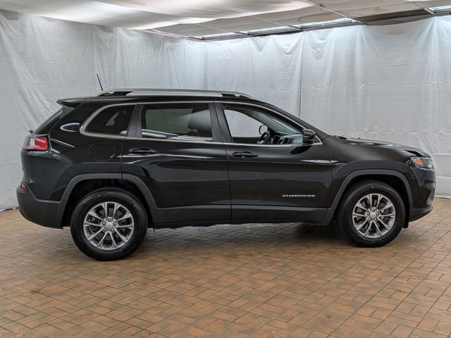 Used 2019 Jeep Cherokee Latitude Plus w/ Cold Weather Group AWD/4WD image 8