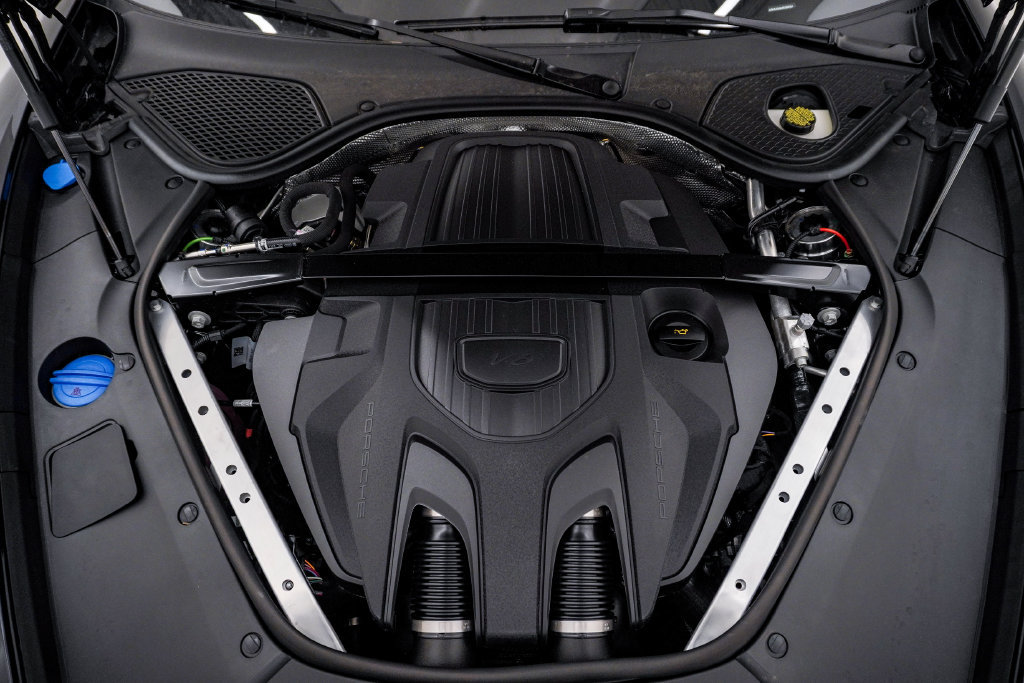 New 2026 Porsche Panamera 4 AWD/4WD image 28