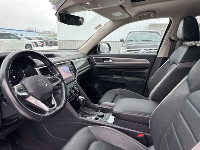Used 2021 Volkswagen Atlas SEL Premium image 13