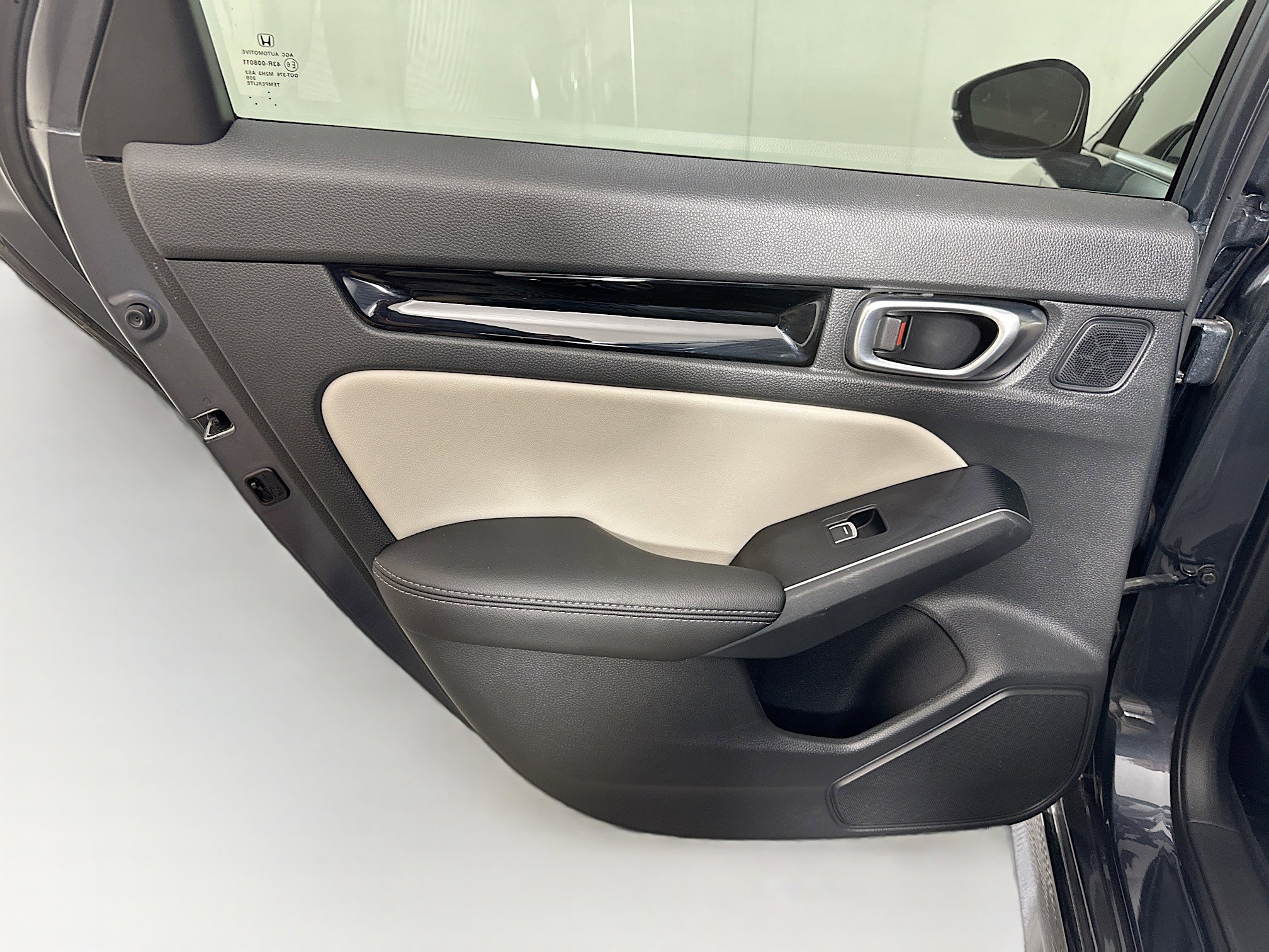 Used 2023 Honda Civic Touring image 27