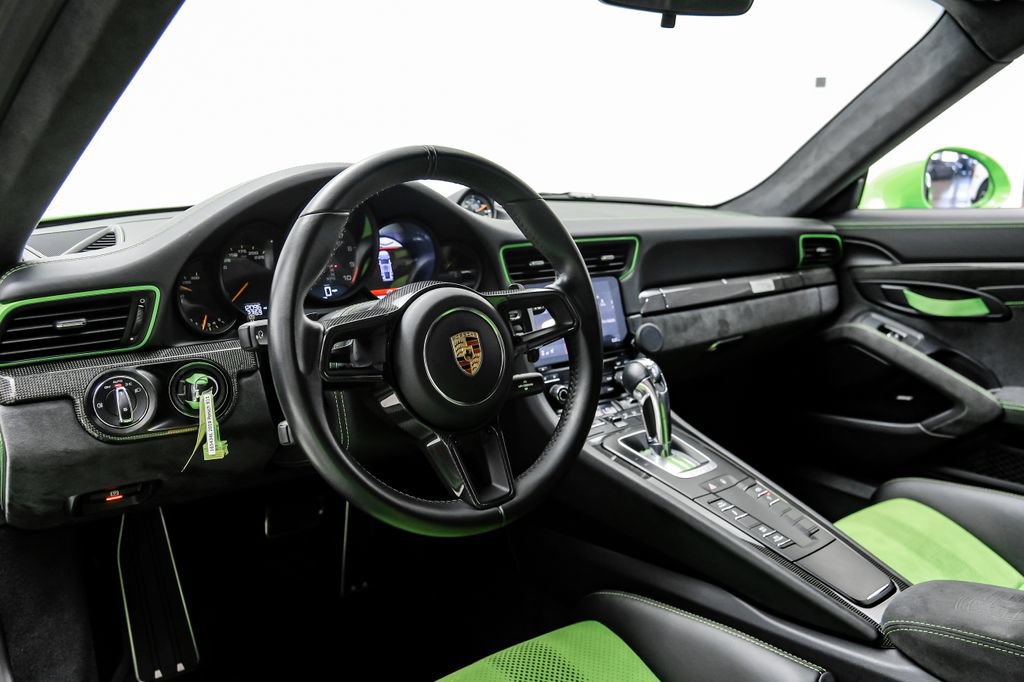 Used 2019 Porsche 911 GT3 RS RWD image 5