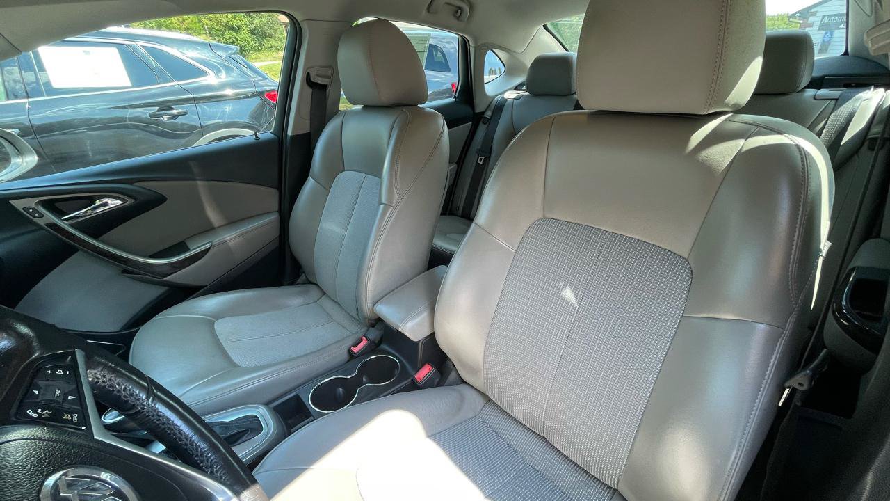 Used 2012 Buick Verano FWD image 17