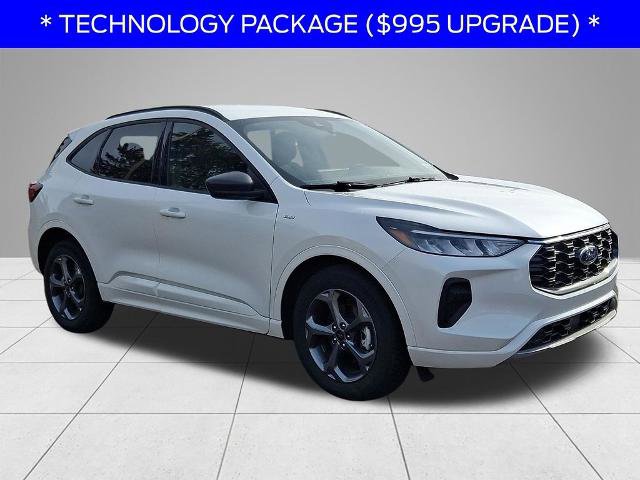 Certified 2023 Ford Escape ST-Line w/ Tech Pack #1 AWD/4WD image 3