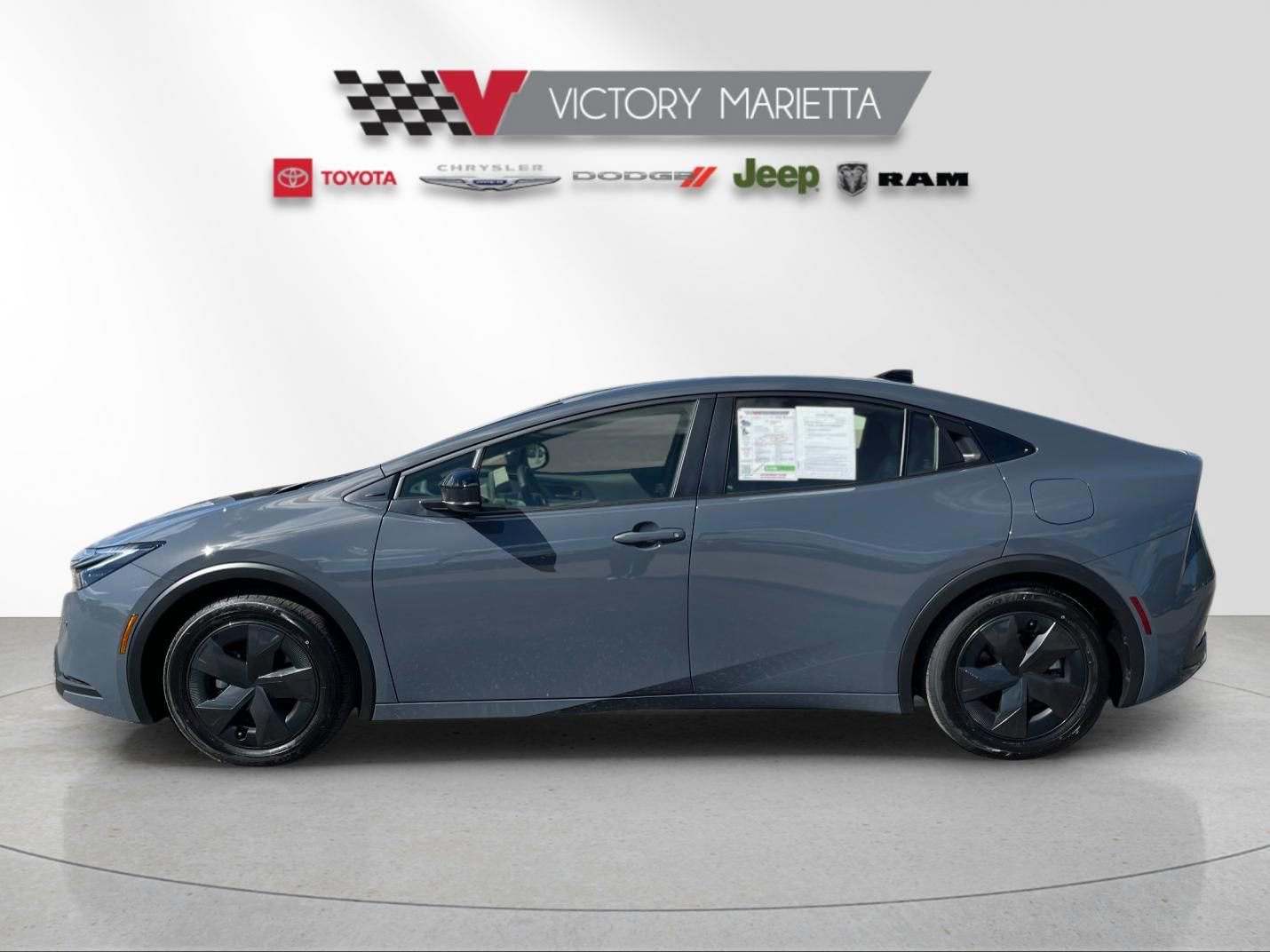 Used 2026 Toyota Prius LE FWD image 2