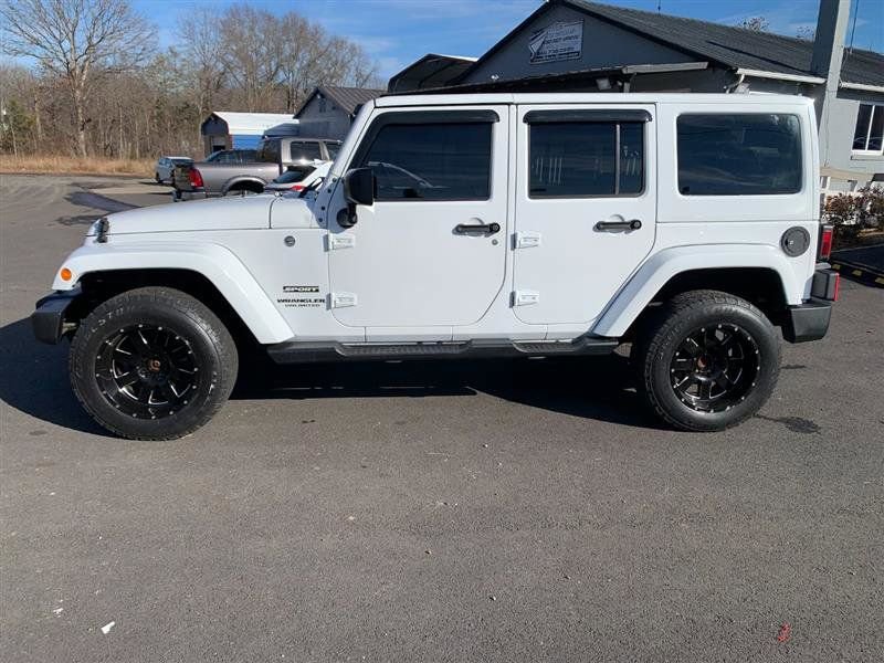 Used 2017 Jeep Wrangler Unlimited Sport w/ Connectivity Group image 9