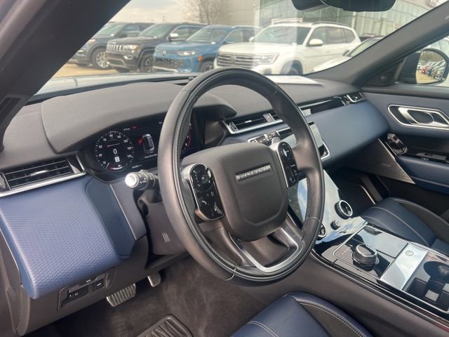 Used 2019 Land Rover Range Rover Velar R-Dynamic SE AWD/4WD image 12