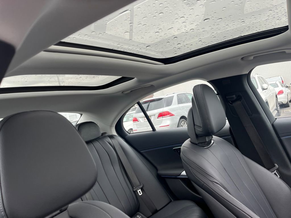 Used 2024 Mercedes-Benz E 350 4MATIC Sedan w/ Driver Assistance Package image 18