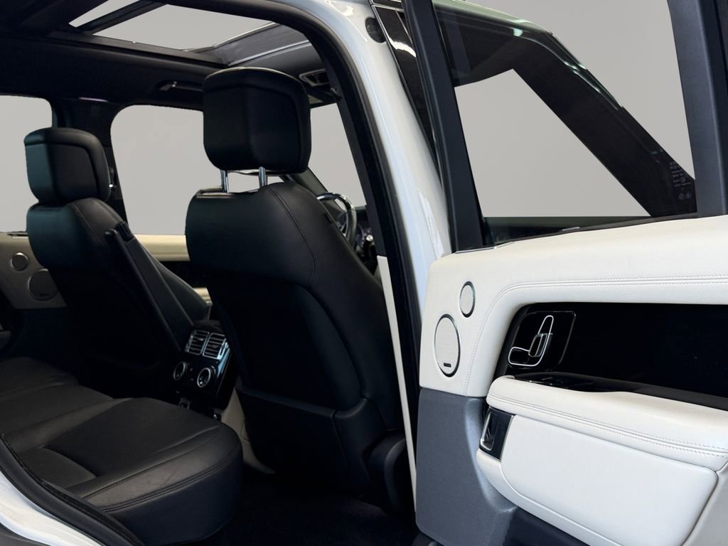 Used 2021 Land Rover Range Rover P525 Westminster Edition image 18