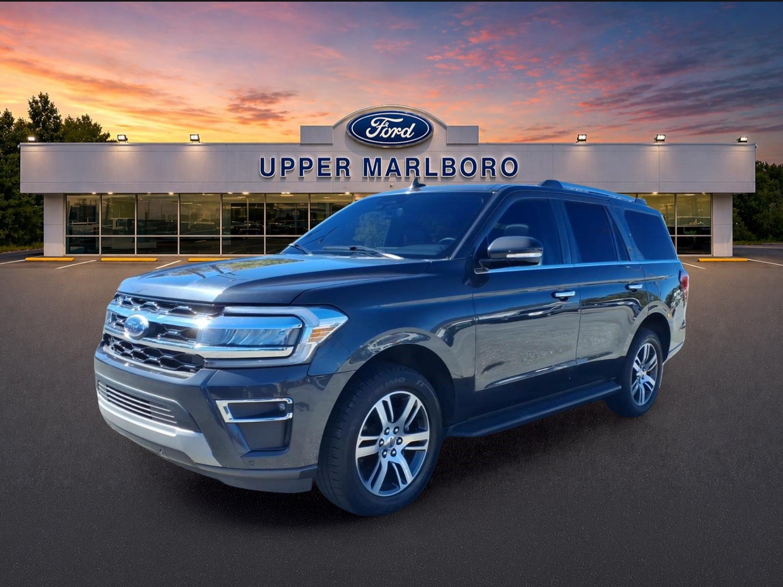 Used 2024 Ford Expedition Limited AWD/4WD image 4