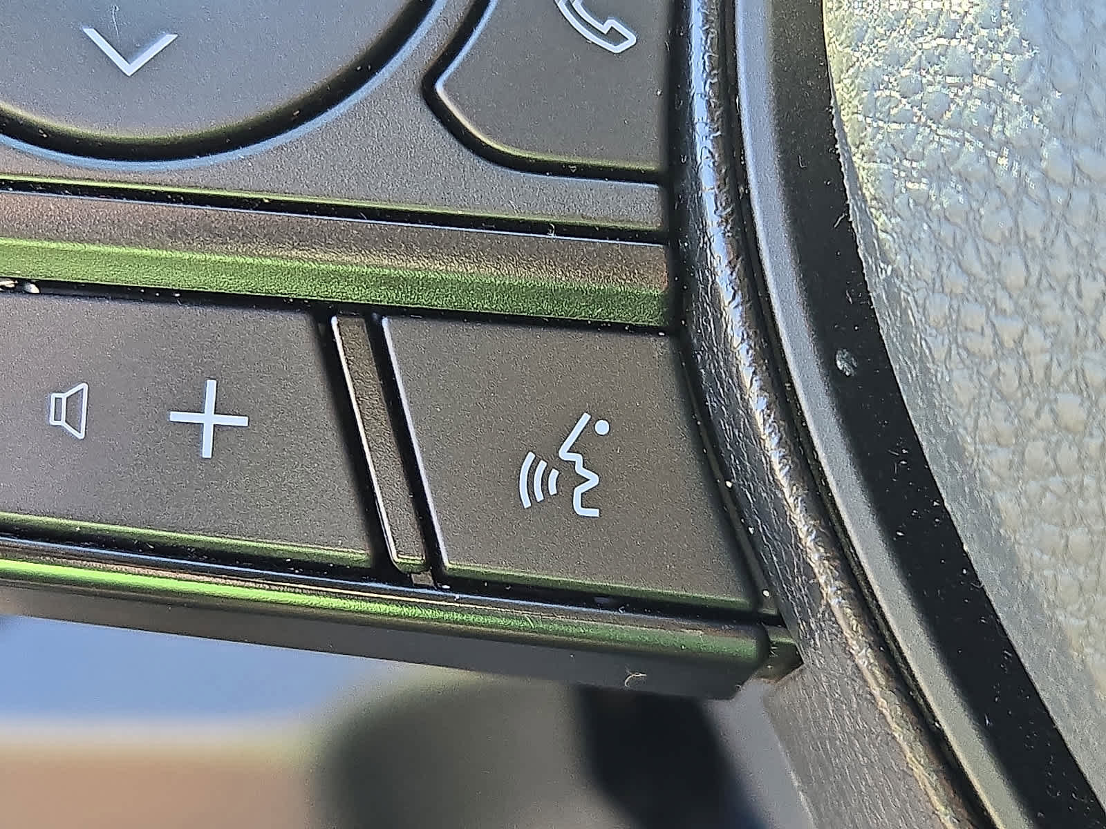 Used 2024 Toyota RAV4 XLE image 26