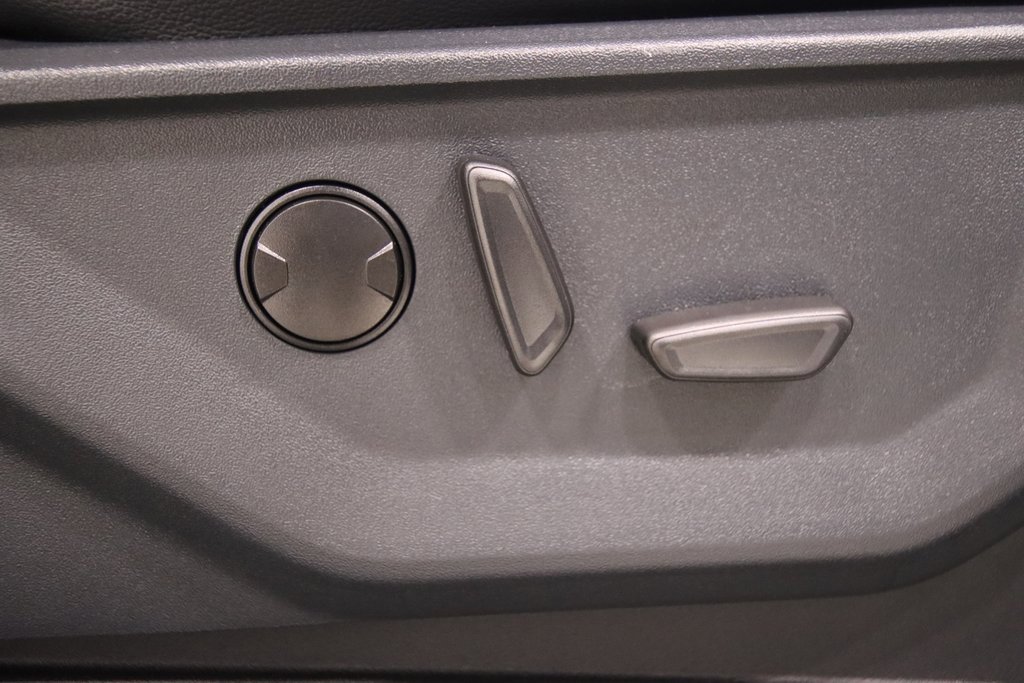 New 2025 Ford F150 XLT w/ Equipment Group 303A High image 15