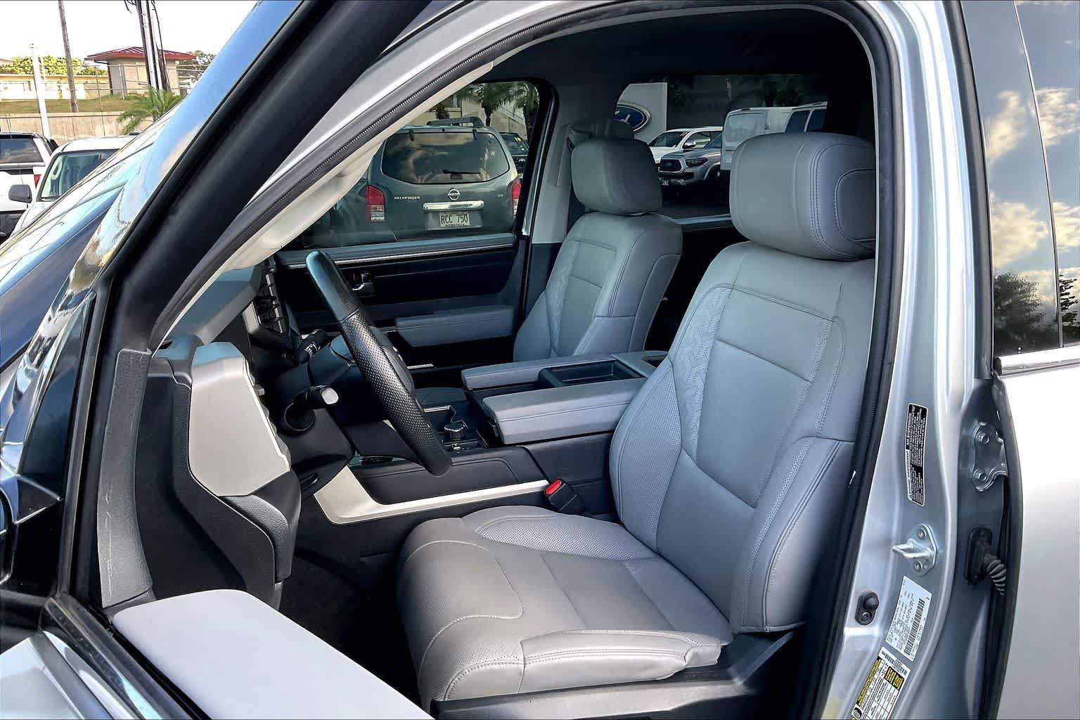 Used 2023 Toyota Tundra Limited AWD/4WD image 11