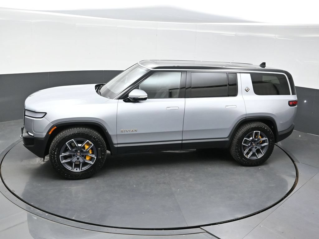 Used 2023 Rivian R1S Adventure AWD/4WD image 36