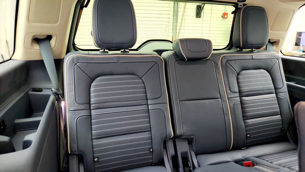 Used 2024 Lincoln Navigator Black Label AWD/4WD image 22