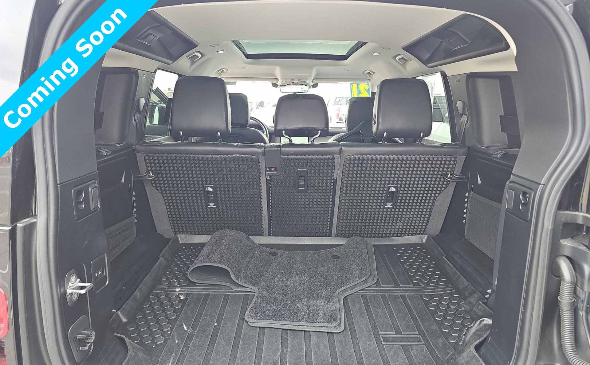 Used 2021 Land Rover Defender 110 SE image 10