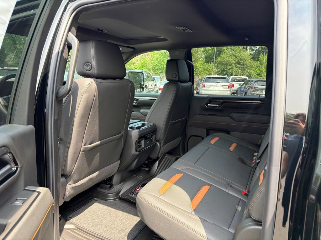 New 2026 GMC Sierra 2500 AT4 w/ AT4 Premium Plus Package AWD/4WD image 12