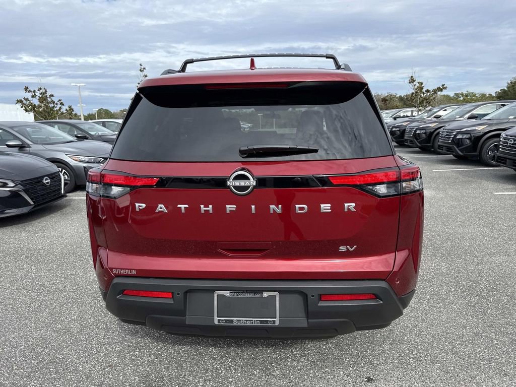 Certified 2024 Nissan Pathfinder SV image 5